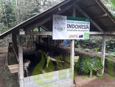Desa Burat Dapat Bantuan Kambing