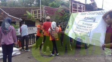 Water Conservation Activity dari YWMI